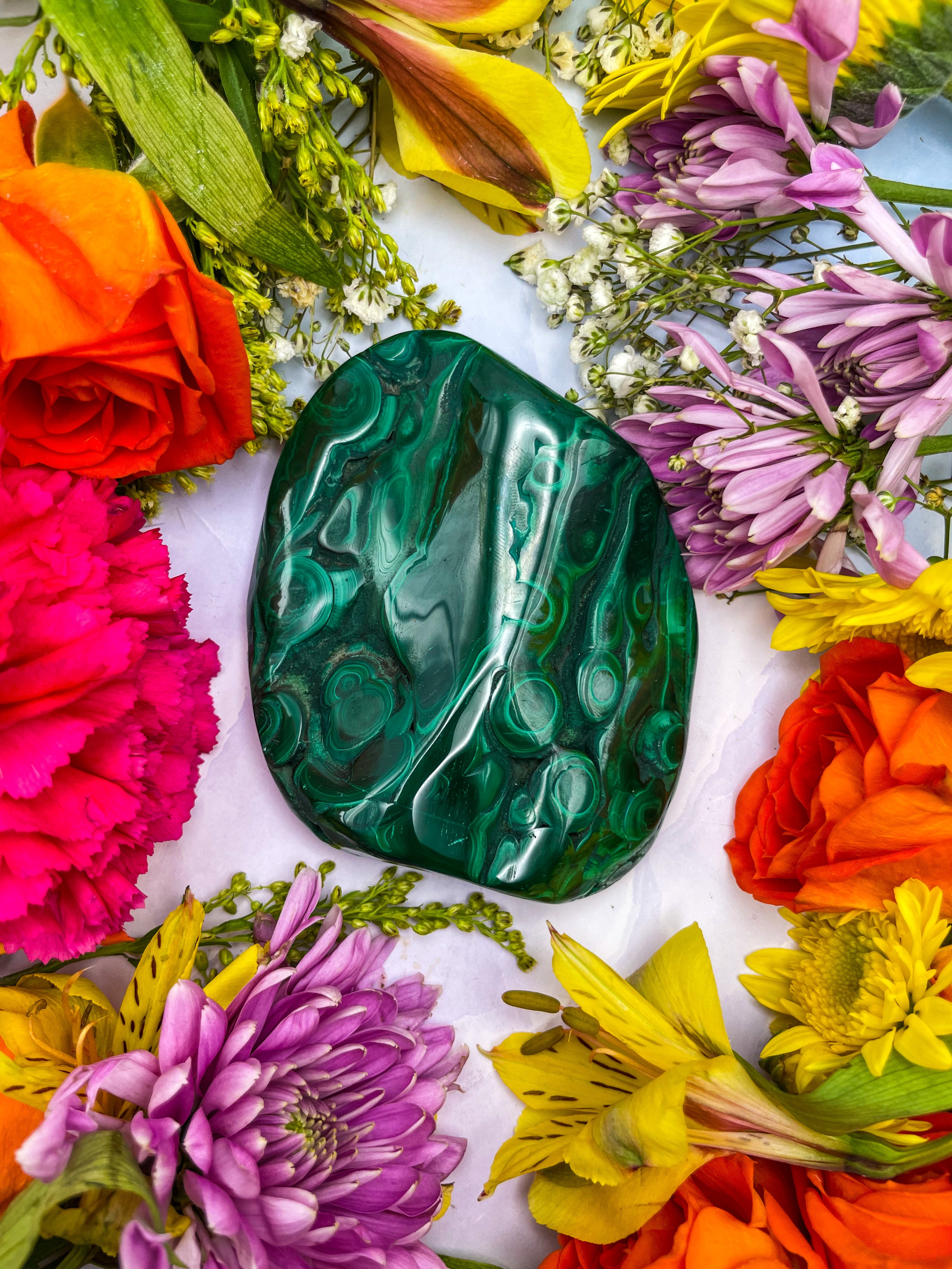 Malachite : vertus, purification, rechargement – Solstice et Mineraux